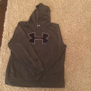 Under armour sweat shirt